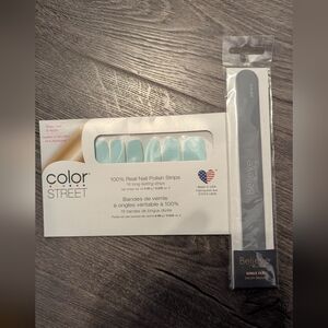 Color Street Nail Set - Chilladelphia